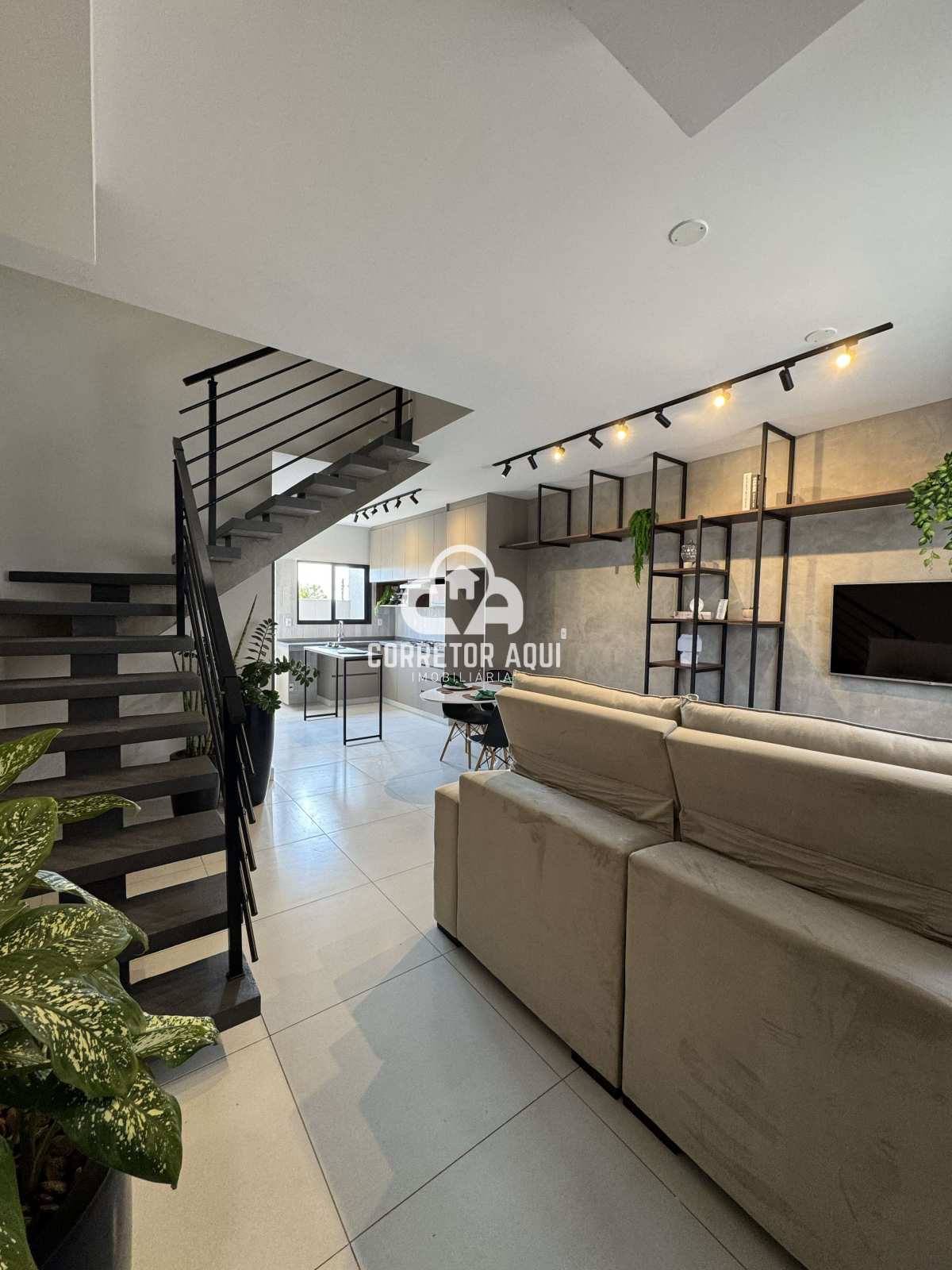 Residencial com apenas 22 casas em condominio fechado e 3 opcoes de plantas