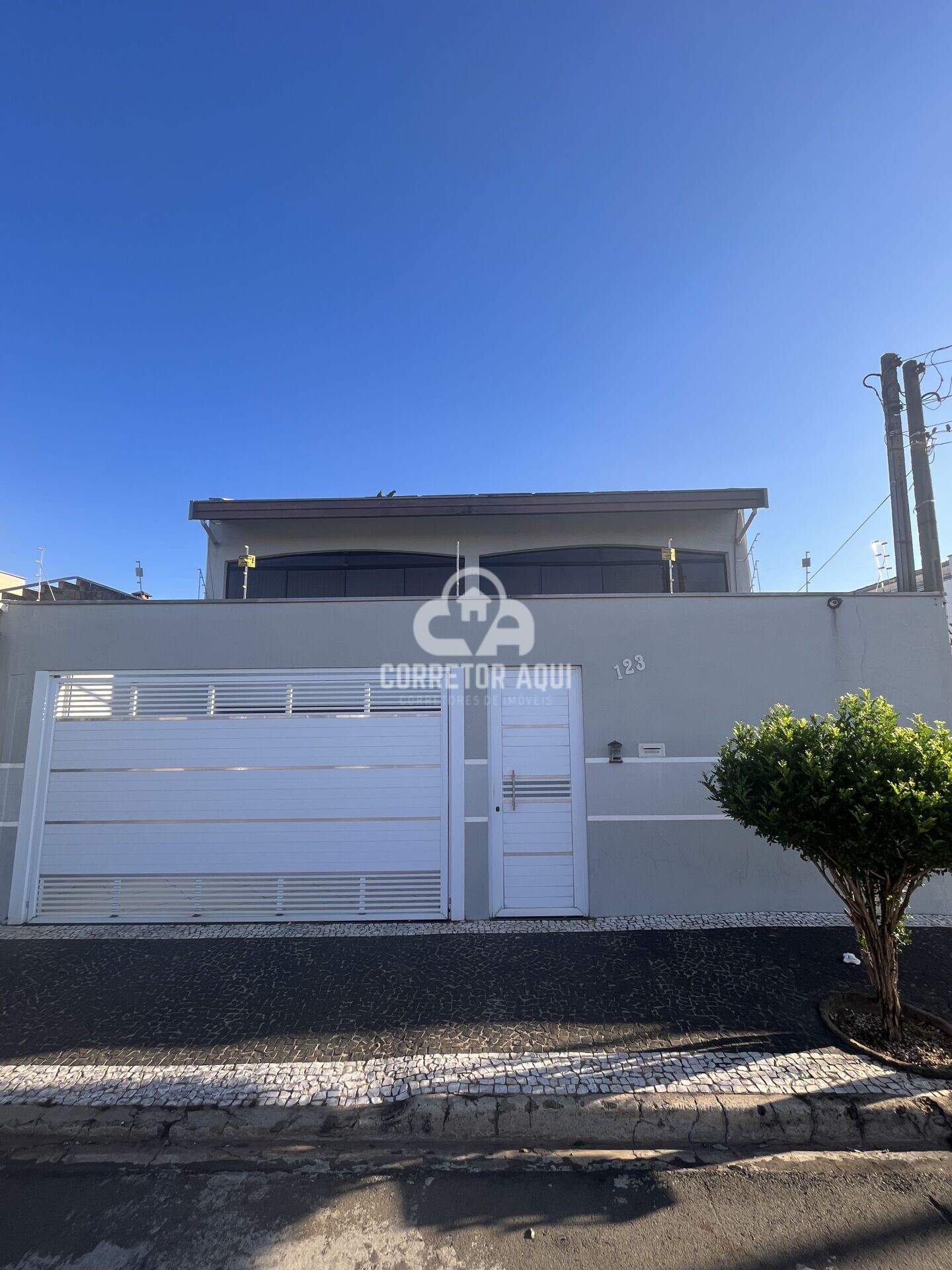 Casa à venda em Santa Bárbara DOeste, Jardim Turmalina , com 4 quartos, 300m²